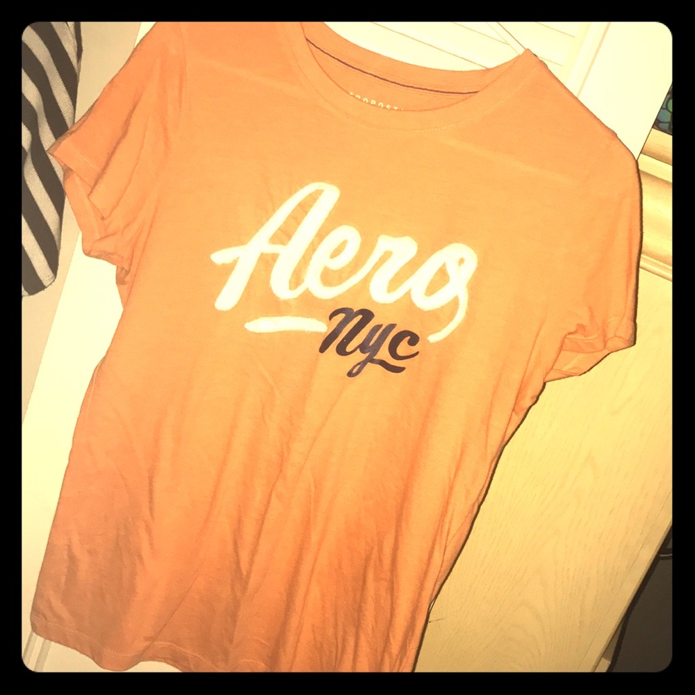 AéRopostale T-shirt